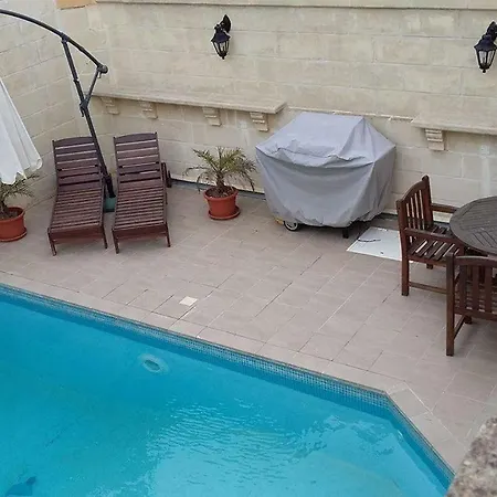 Bed & Breakfast Away From Zurrieq
